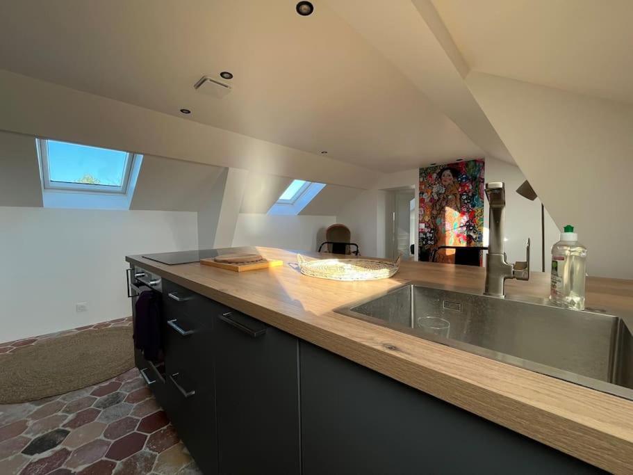 Apartamento Sur Les Toits De Fontainebleau - Hypercentre Exterior foto