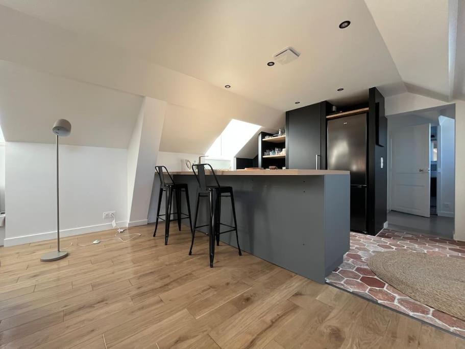Apartamento Sur Les Toits De Fontainebleau - Hypercentre Exterior foto