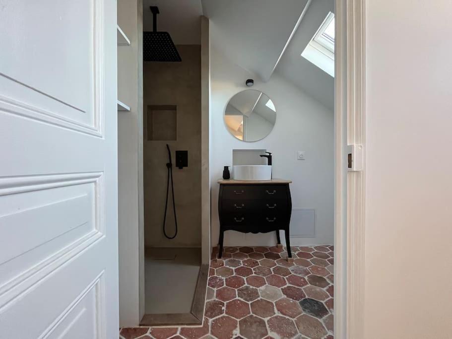 Apartamento Sur Les Toits De Fontainebleau - Hypercentre Exterior foto